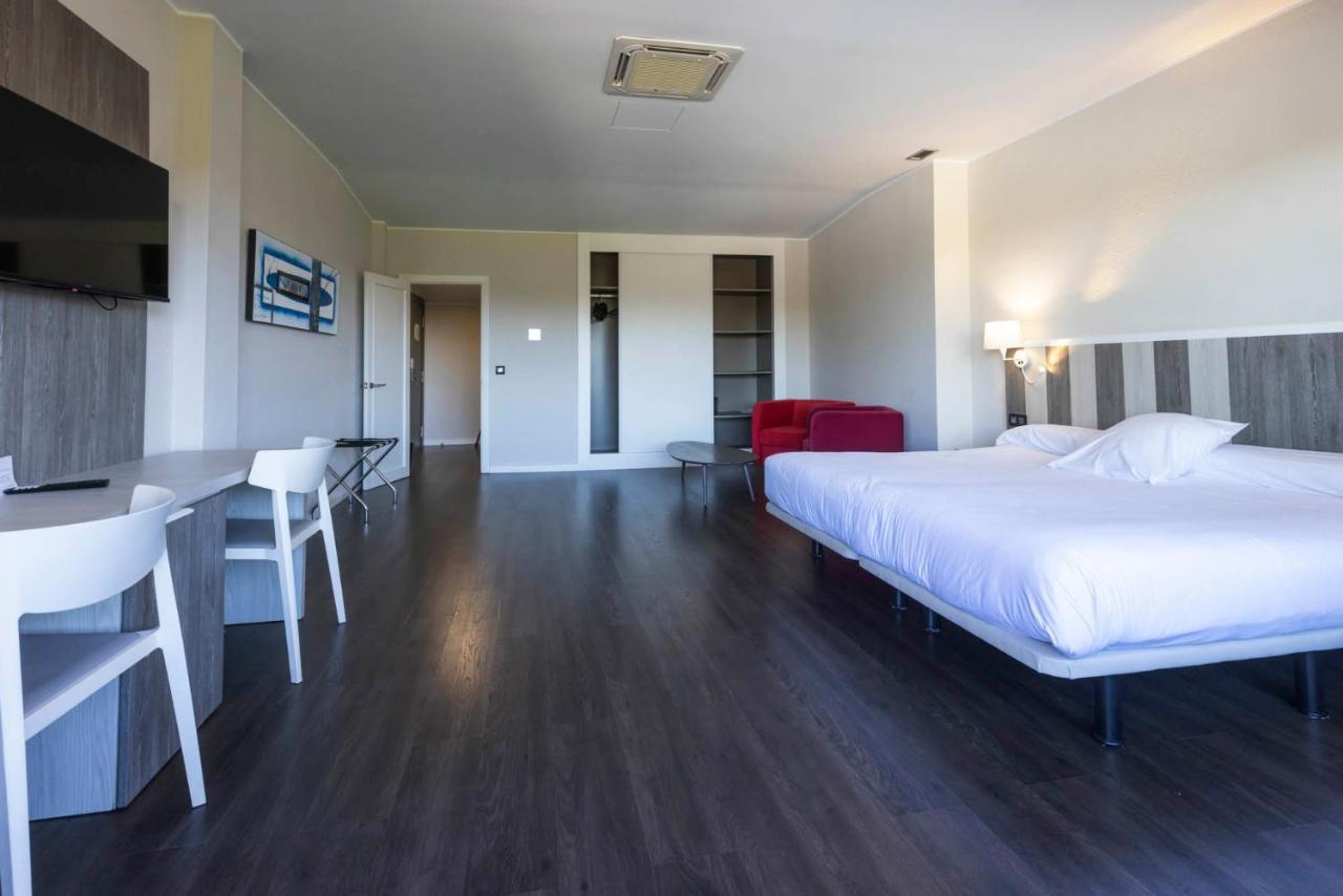 Hotel La Palma De リャネス エクステリア 写真